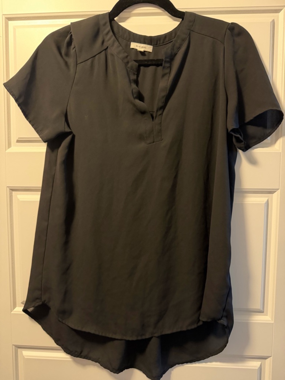 Pleione Olive Green Short-Sleeve Tunic Top
